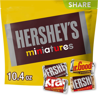 Hershey's Miniatures Assorted Chocolate Candy Share Pack, 294 g (10.4 oz)