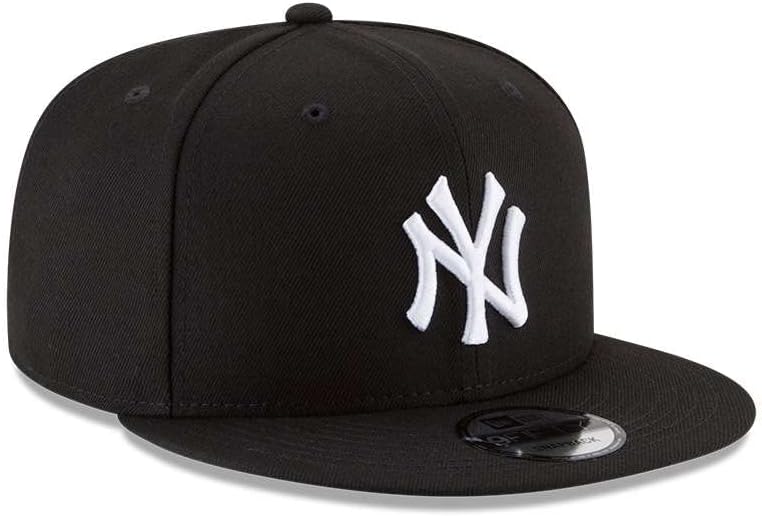New Era New York Yankees 9FIFTY Snapback Cap, Black and White - view 3