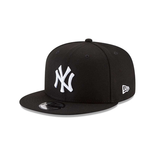 New Era New York Yankees 9FIFTY Snapback Cap, Black and White
