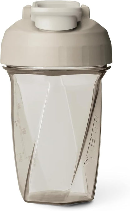 YETI Yonder 20 oz (591 ml) Leakproof Shaker Bottle in Cape Taupe