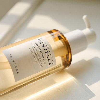 SKIN1004 Madagascar Centella Light Cleansing Oil 30 ml - view 3