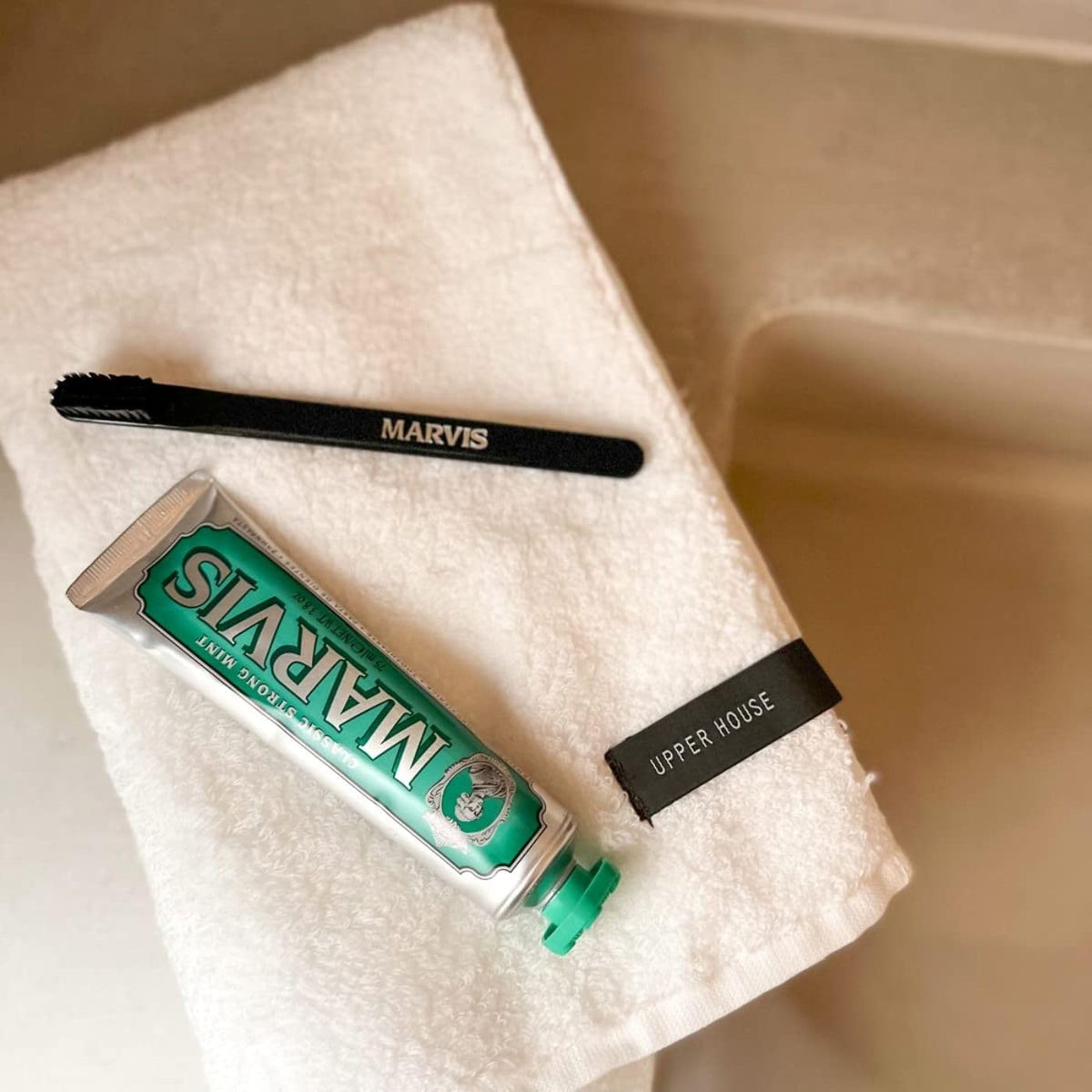 Marvis Classic Strong Mint Toothpaste, 3.8 oz - view 2