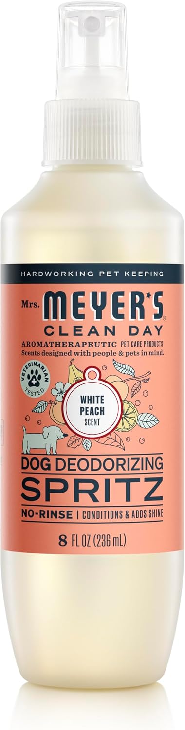 Mrs. Meyer's Clean Day Dog Deodorising Spray, White Peach, 8 oz — product view