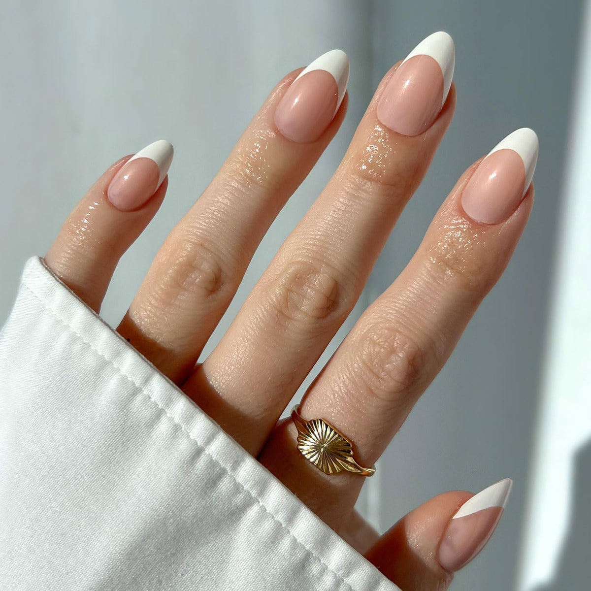Glamnetic Press On Nails Short Almond Glossy, 24 Nail Kit — product view