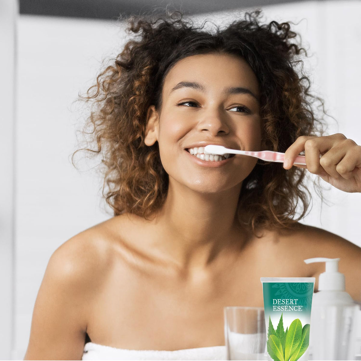 Desert Essence Natural Tea Tree Oil and Neem Toothpaste 6.25 oz (176 g) - view 5