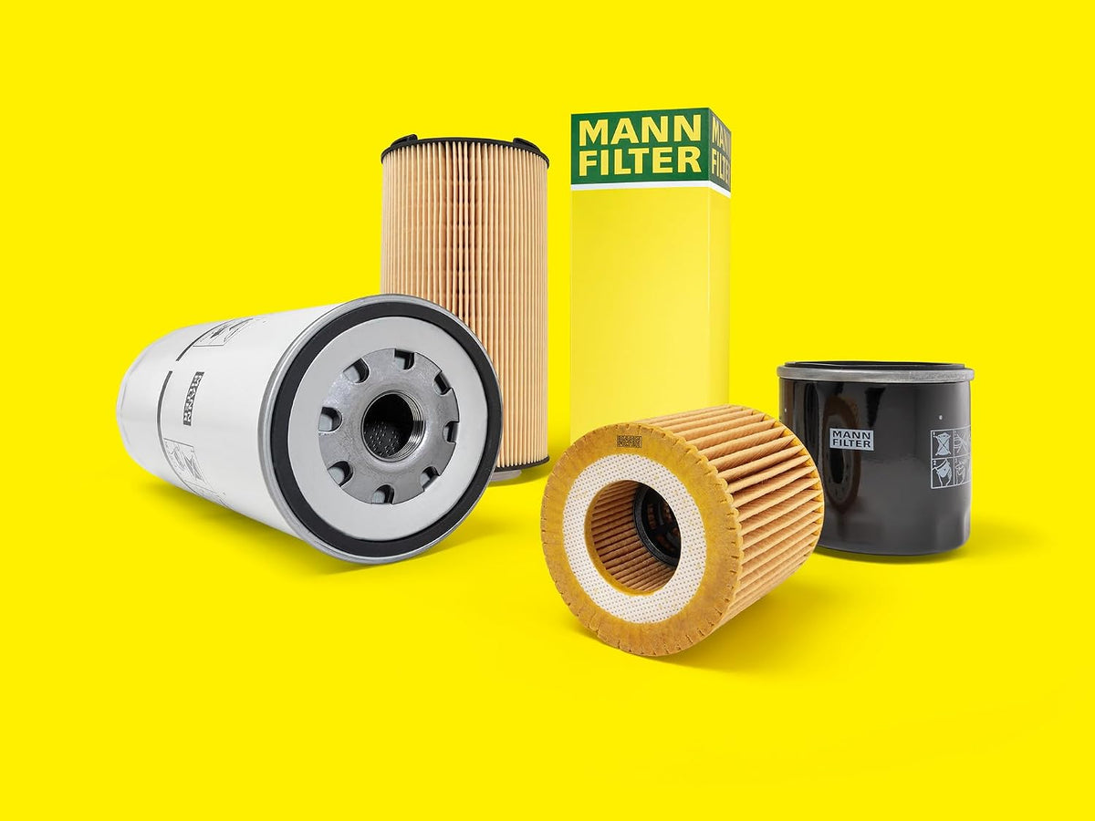 Mann Filter HU 7025 z Cartridge Oil Filter for Selected Mercedes-Benz AMG Models - view 4