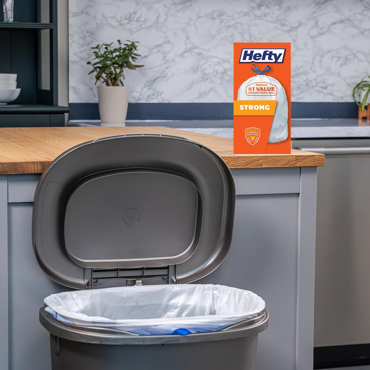 Hefty Strong 49 L (13 Gallon) Tall Kitchen Bin Bags, White, Unscented, 90 Count — alternate product view