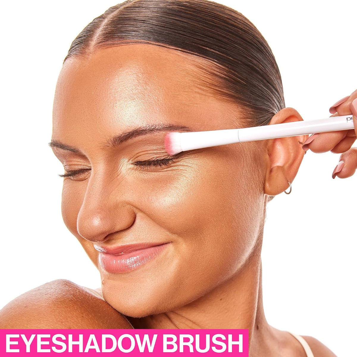 wet n wild Eyeshadow Brush with Soft Synthetic Fibres - view 3