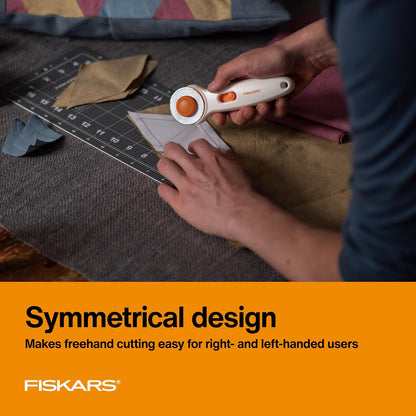 Fiskars 45mm Stick Rotary Cutter for Fabric and Crafts - view 4
