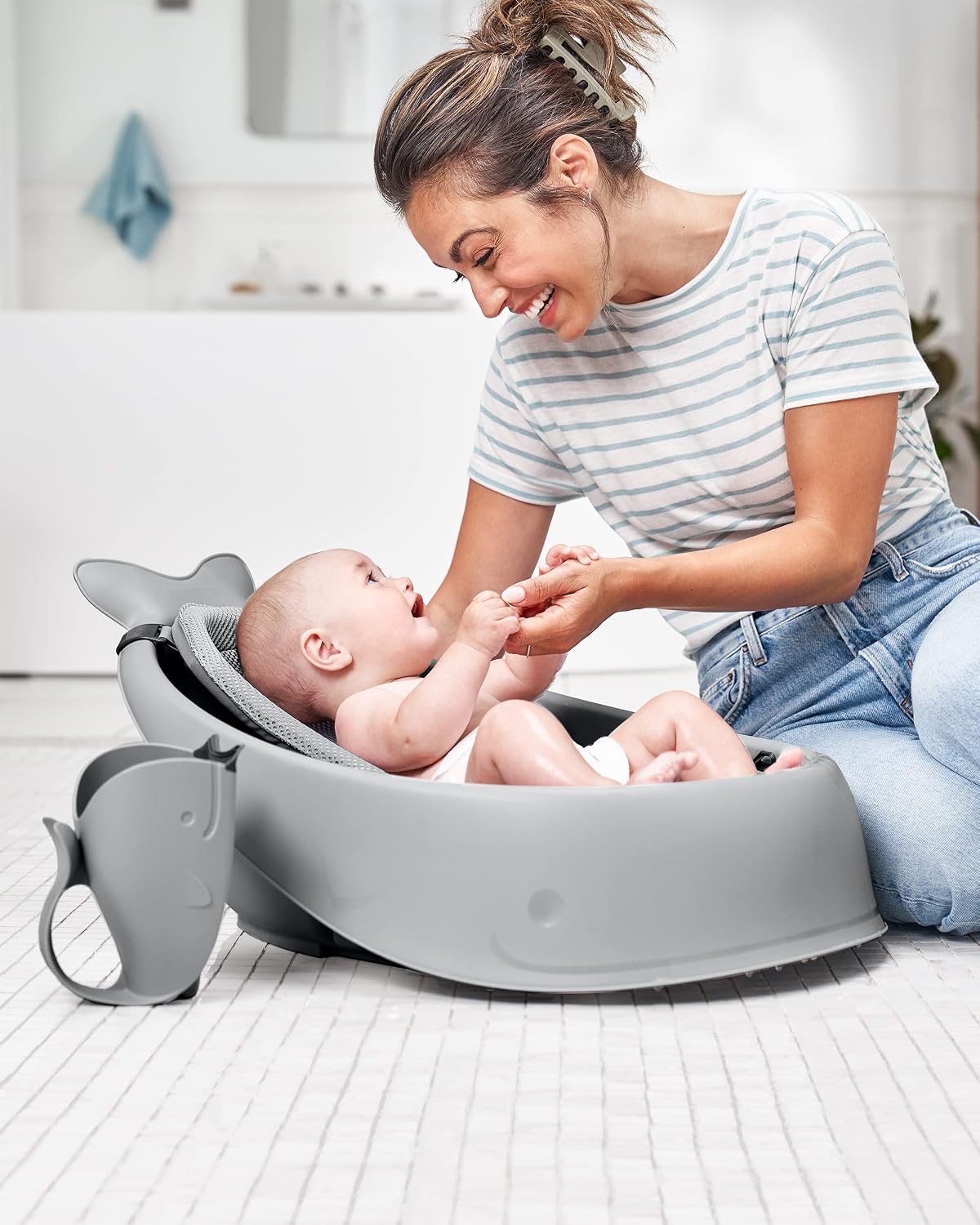 Skip Hop Moby Baby Bath Rinse Cup, Grey, Age 0+ - view 5