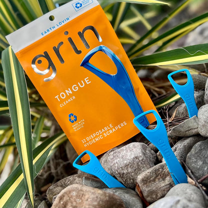 Grin Disposable Tongue Cleaner with Fold-Back Pick, 32 Count - view 6
