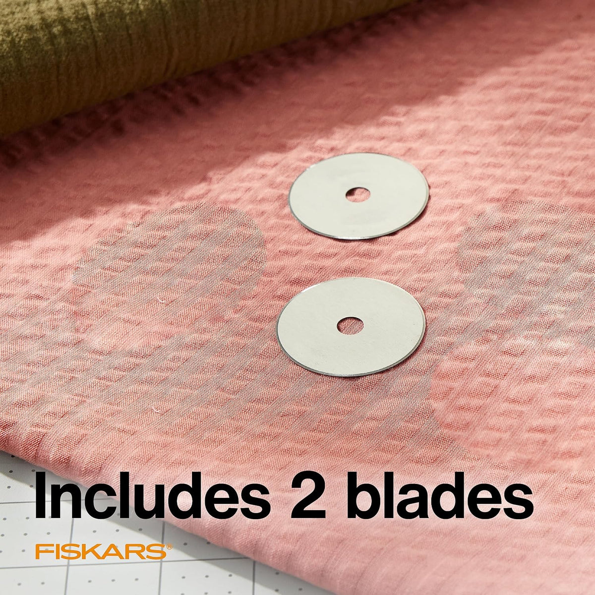 Fiskars 45 mm Titanium Rotary Cutter Replacement Blades, Pack of 2 - view 5